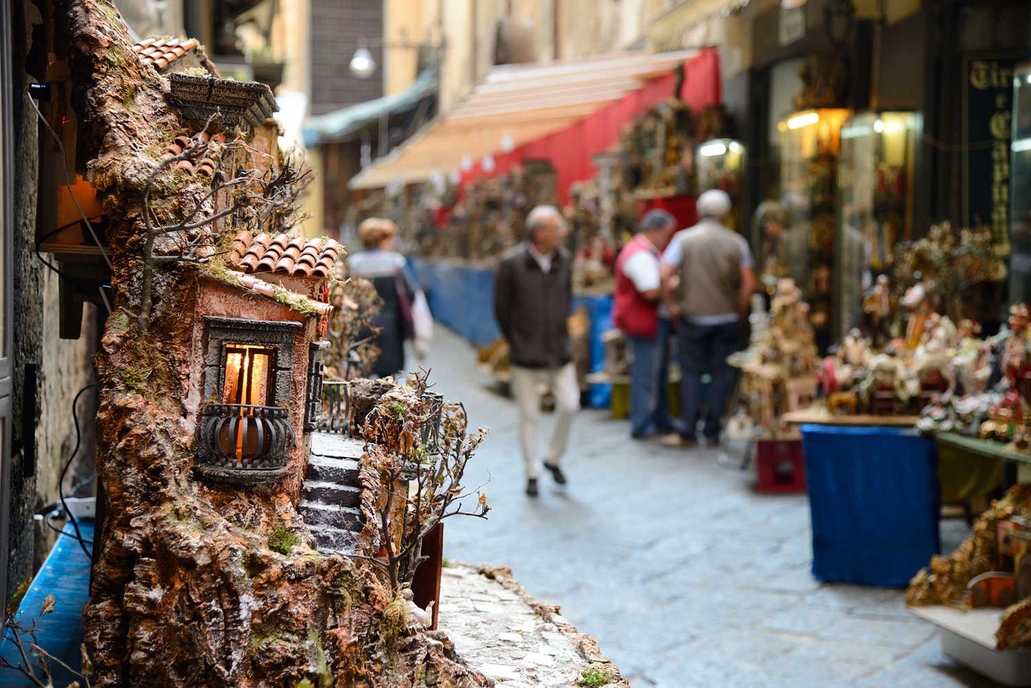 Risultati immagini per san gregorio armeno presepi